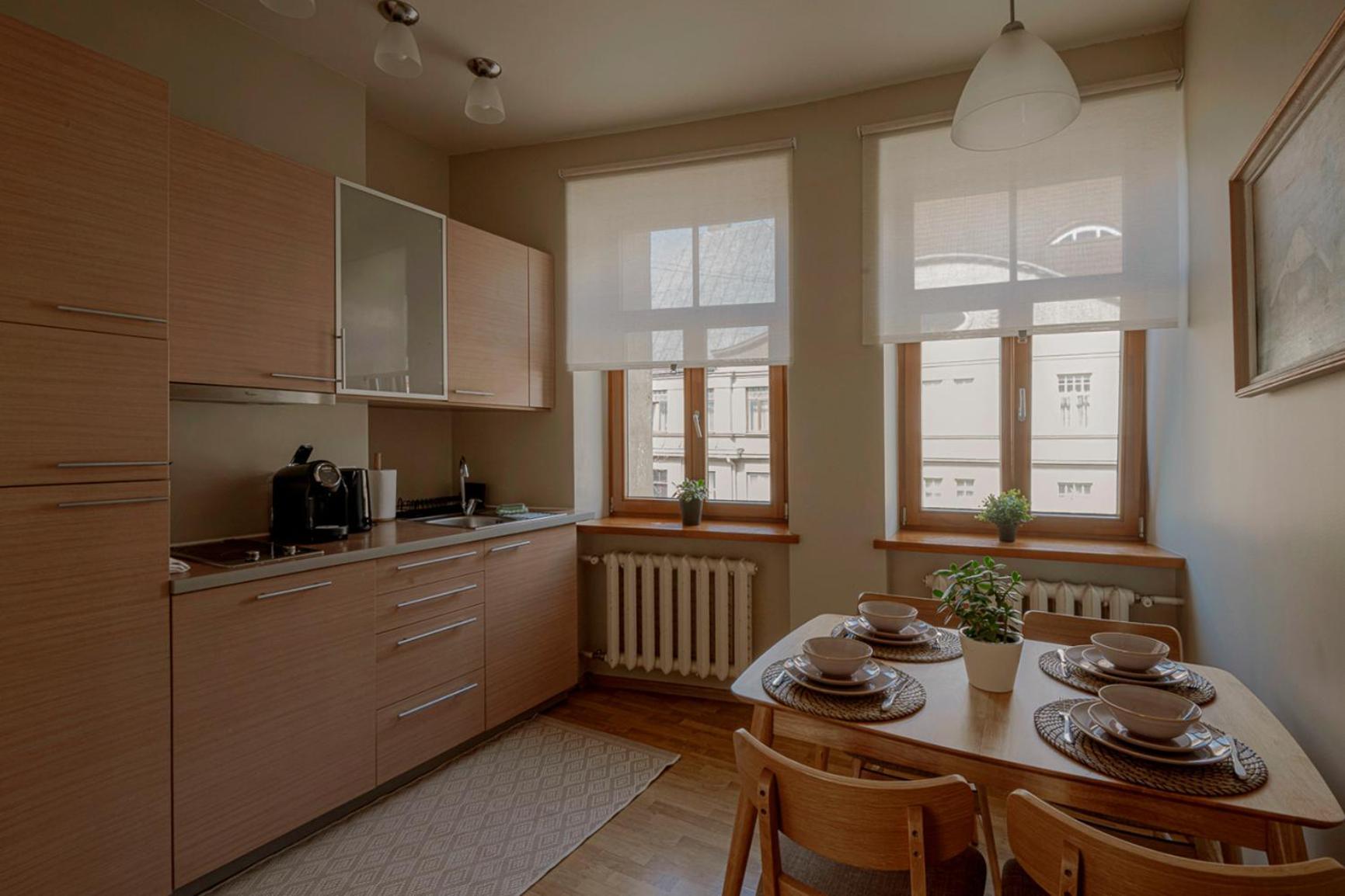 Sunny In The Art Nouveau District With Balcony Appartement *